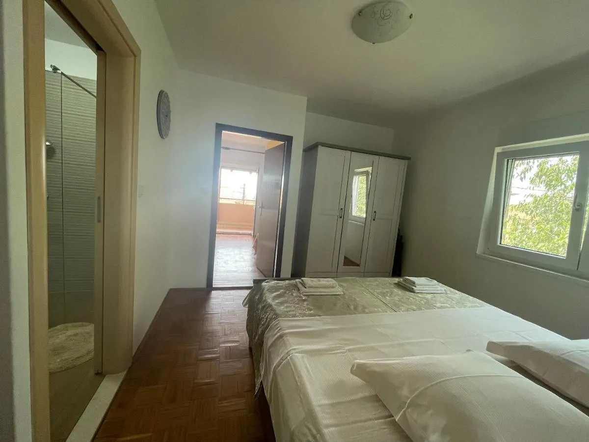 Apartments Iva Pakoštane Pensjonat