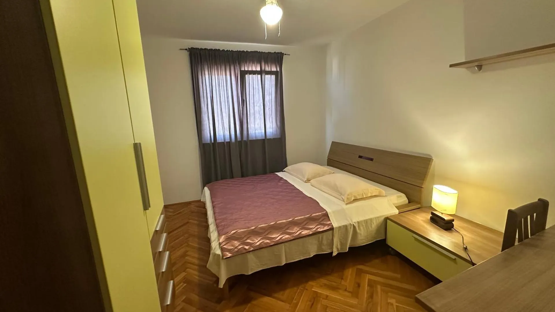 Apartments Iva Pakostane Croatia
