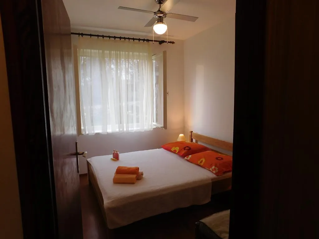 Apartments Iva Pakoštane 3*,  Chorwacja