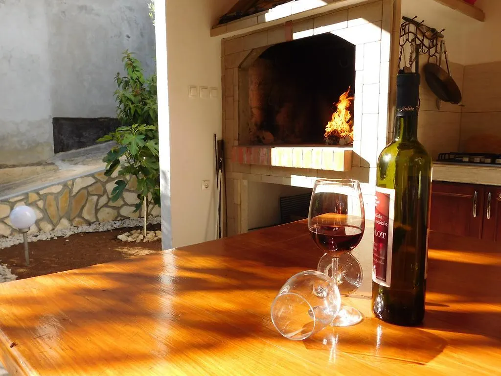 Apartments Iva Pakostane Guest house